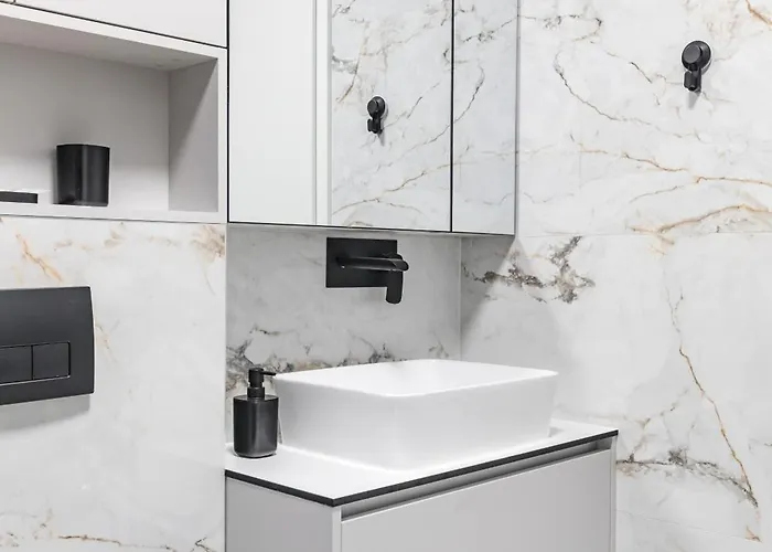 New! Old Town Luxury Ina