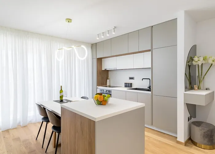 New! Old Town Luxury Ina Apartment *